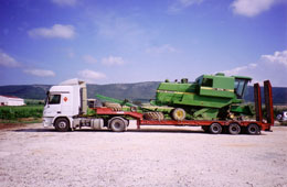 Transporte especial de maquina cosechadora de cereales