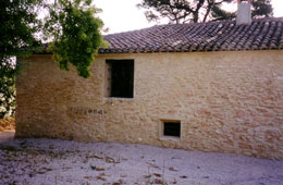 Restauración de un exterior de una casa antigua